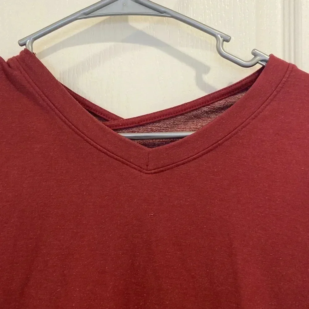 BCG long sleeve athletic shirt, size small maroon - Picture 2 of 6